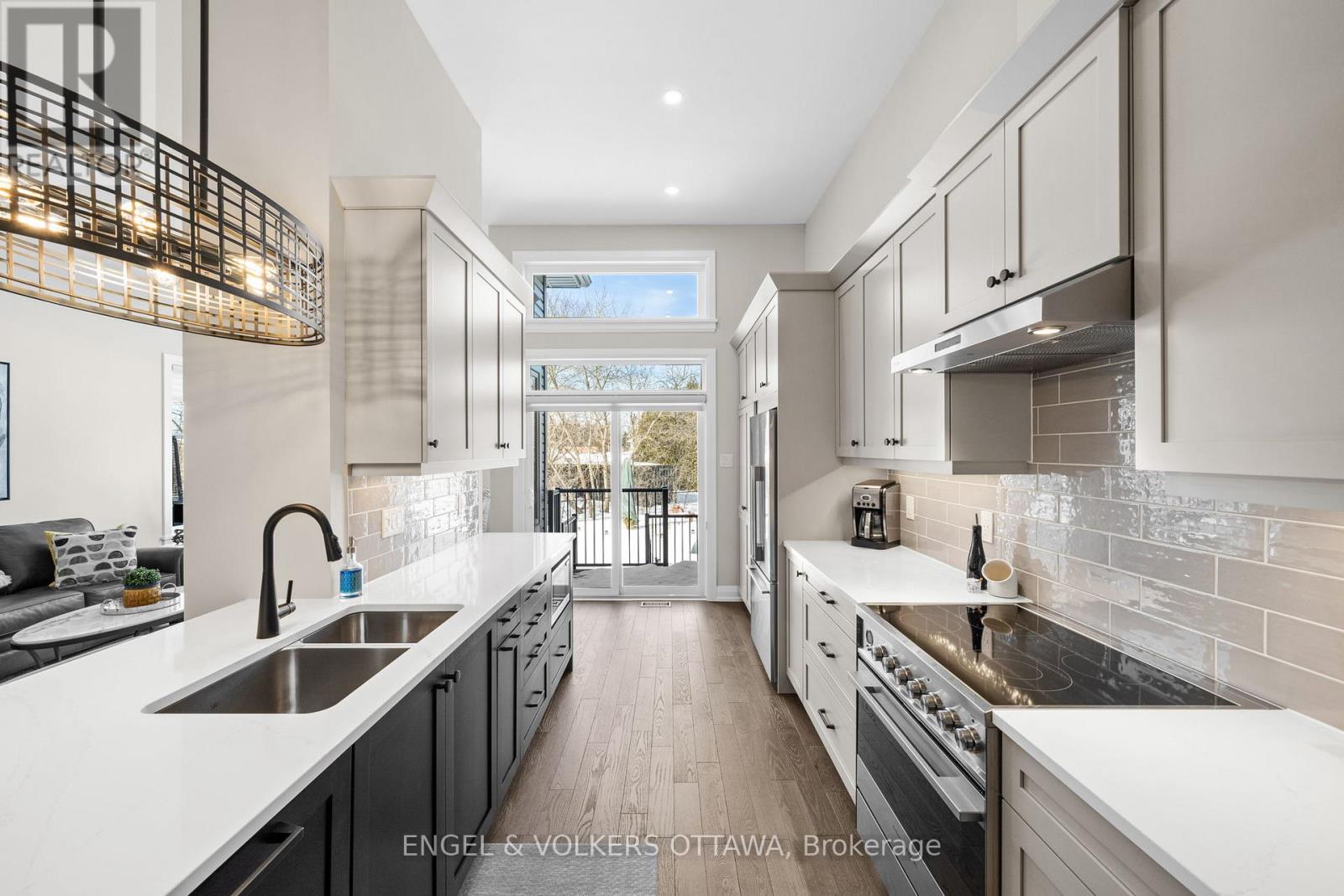 147 BLACKHORSE DRIVE - 16