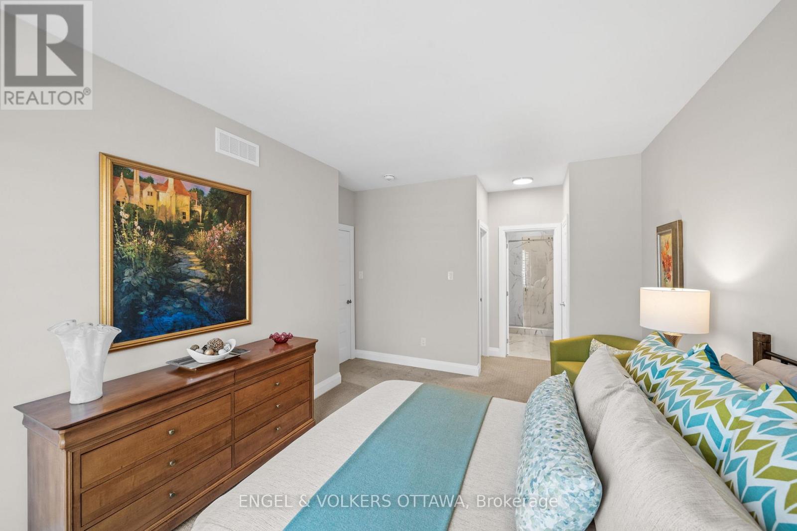 147 BLACKHORSE DRIVE - 24