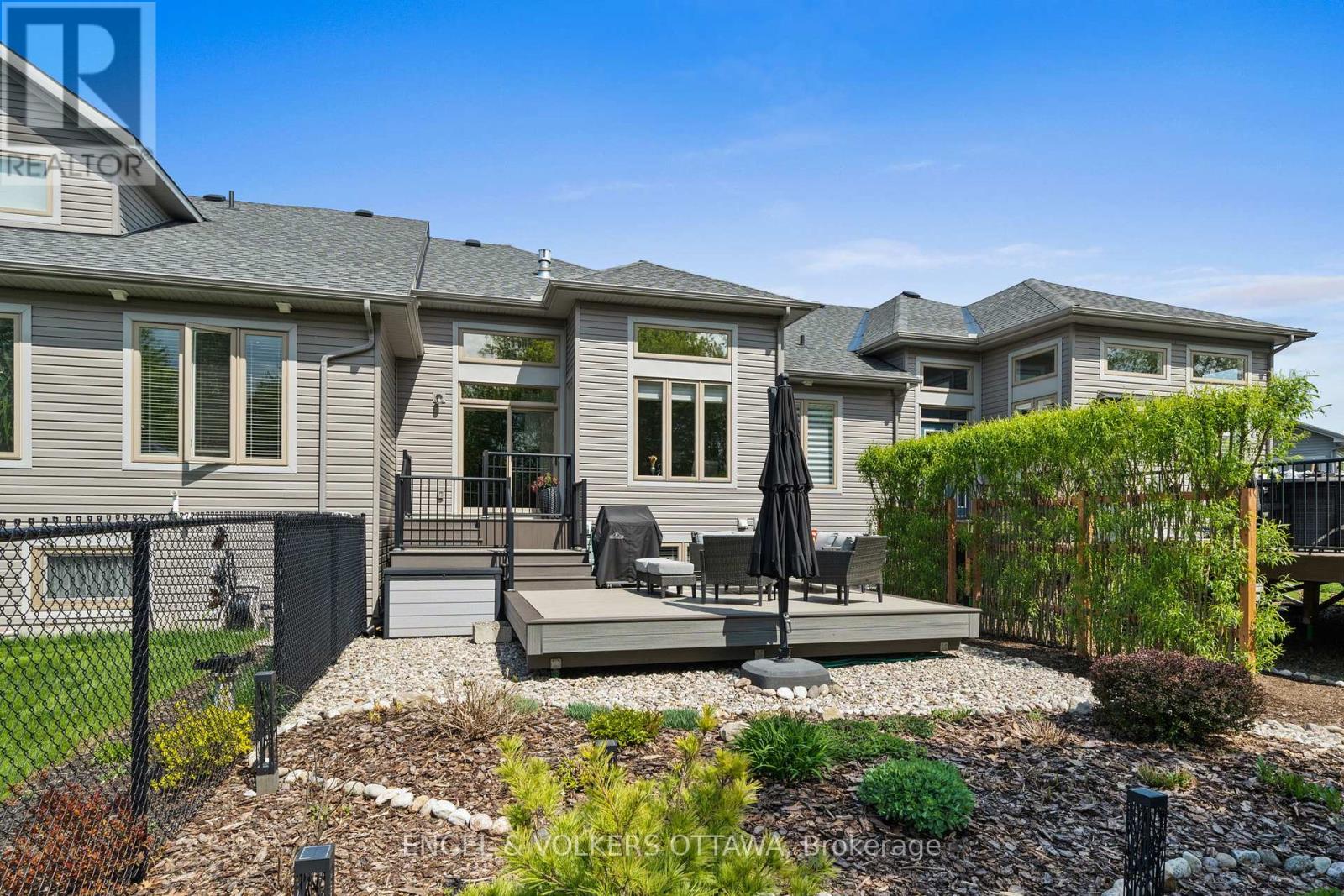 147 BLACKHORSE DRIVE - 34