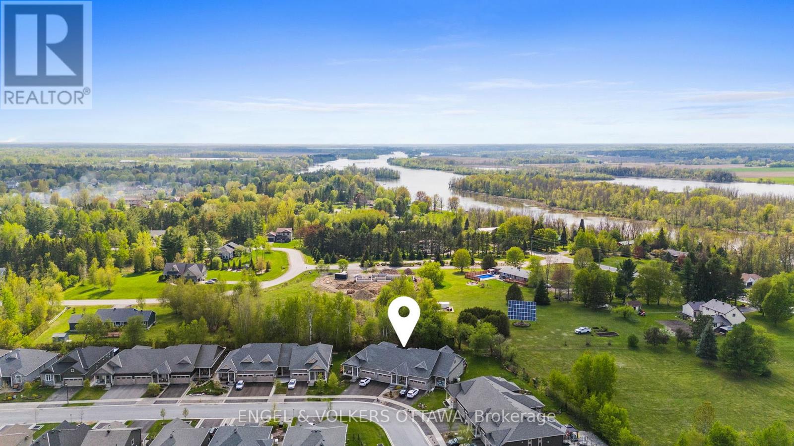 147 BLACKHORSE DRIVE - 39
