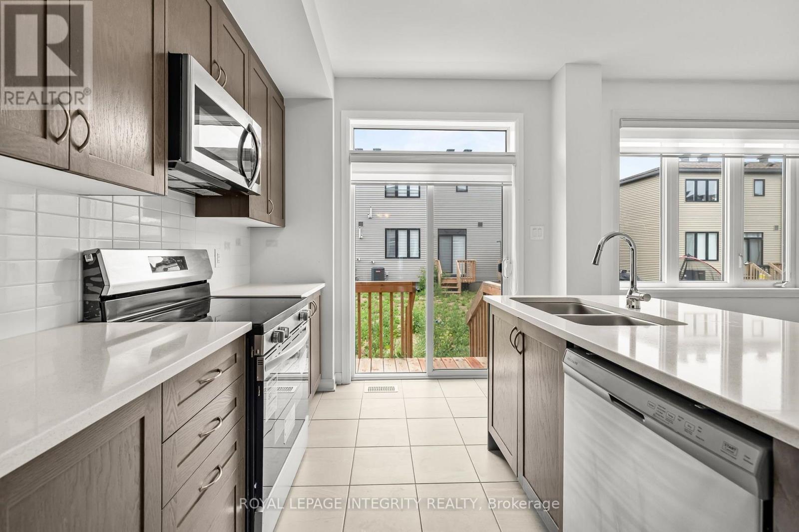 House for Rent in Ottawa – 78 OSLER STREET, Ottawa – By Peter Sagos - Image 9