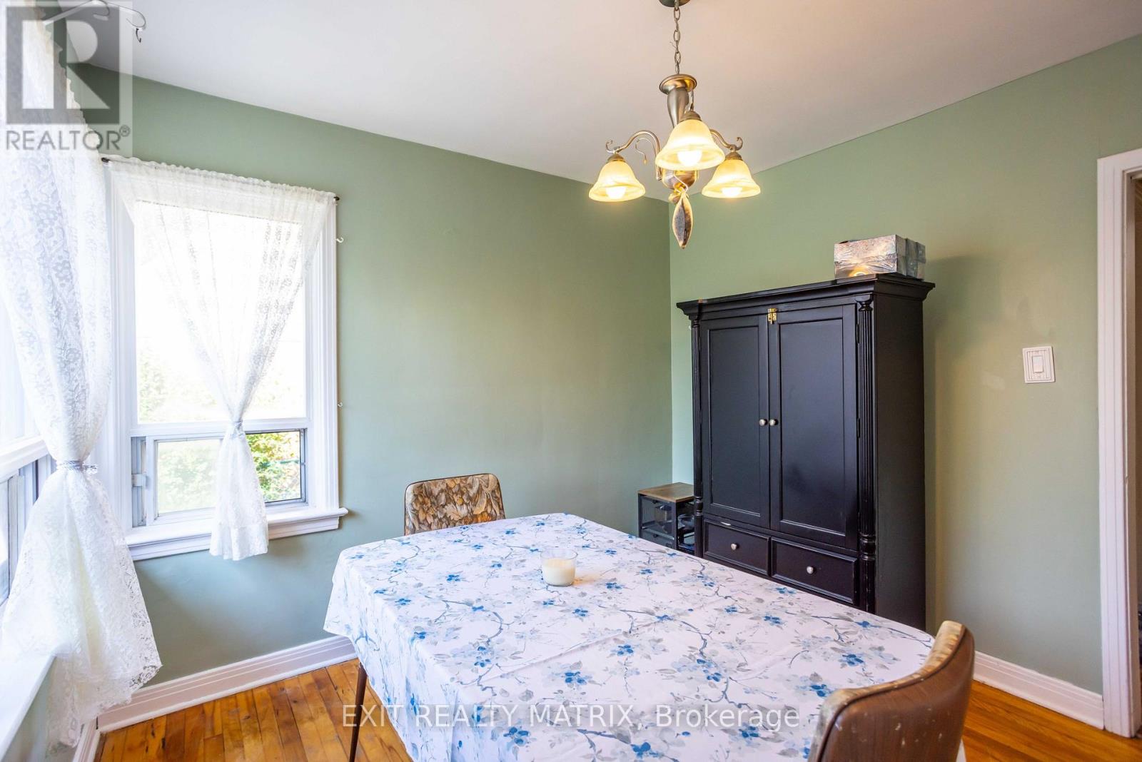 552 DUNBRACK STREET - Image 10