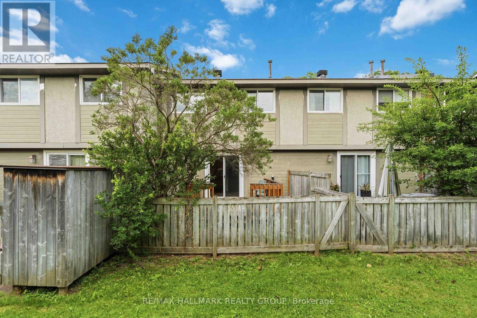 193 PICKFORD DRIVE - 21