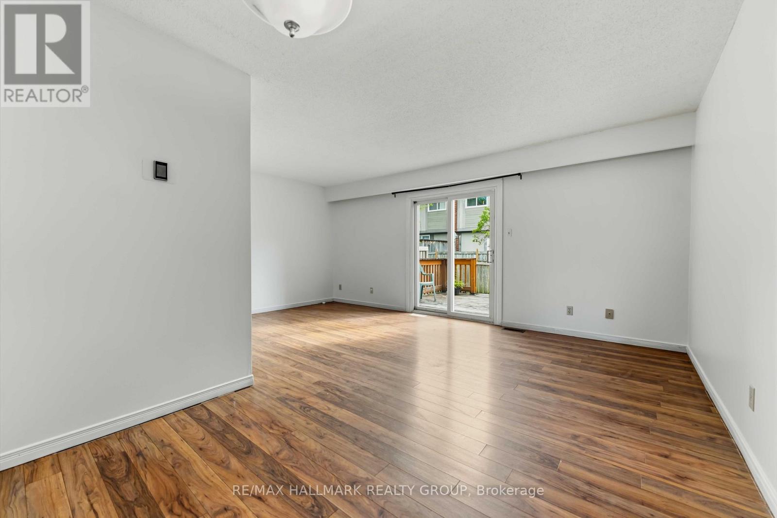 193 PICKFORD DRIVE - 8