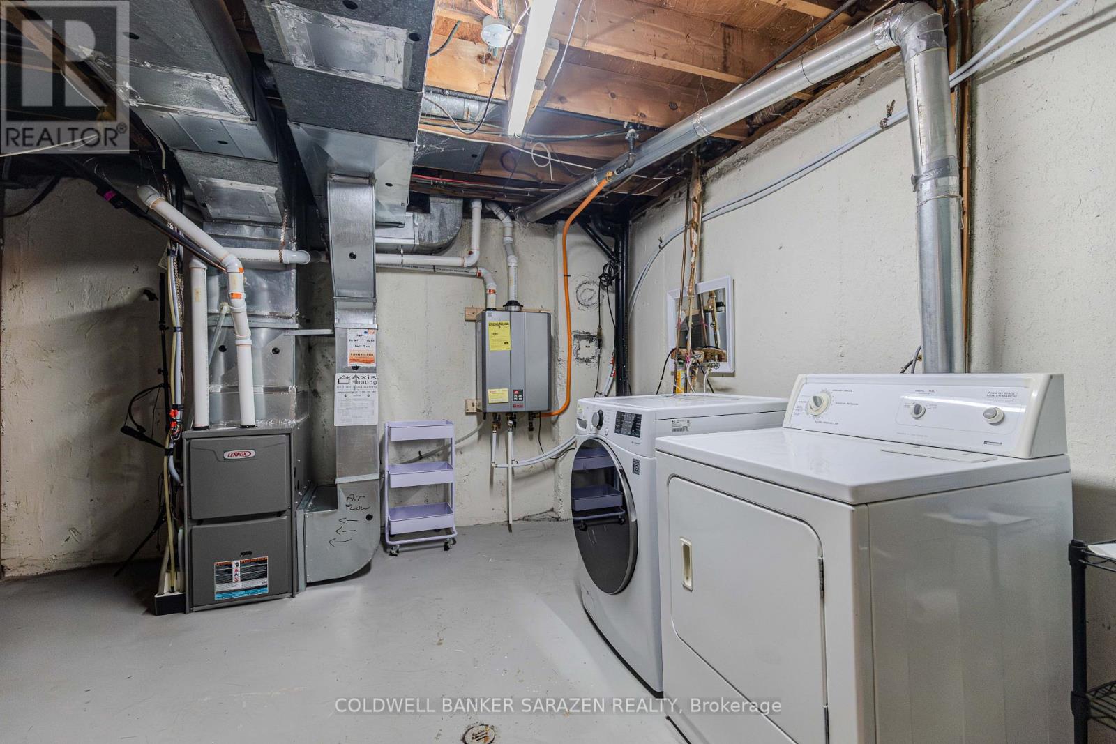House for Rent in Ottawa – 34 HOBART CRESCENT, Ottawa – By Peter Sagos - Image 42