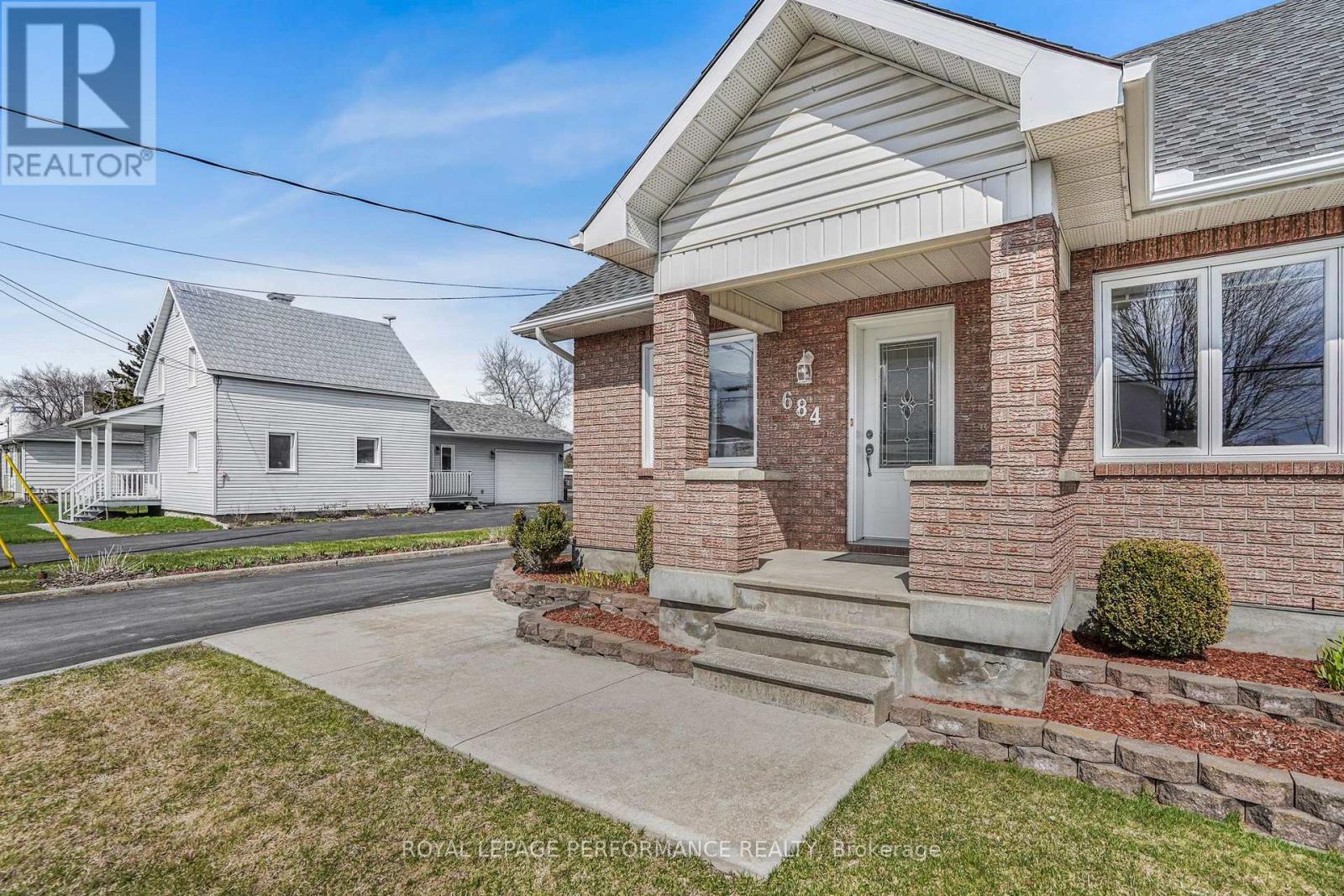 684 PRINCIPALE STREET - 22
