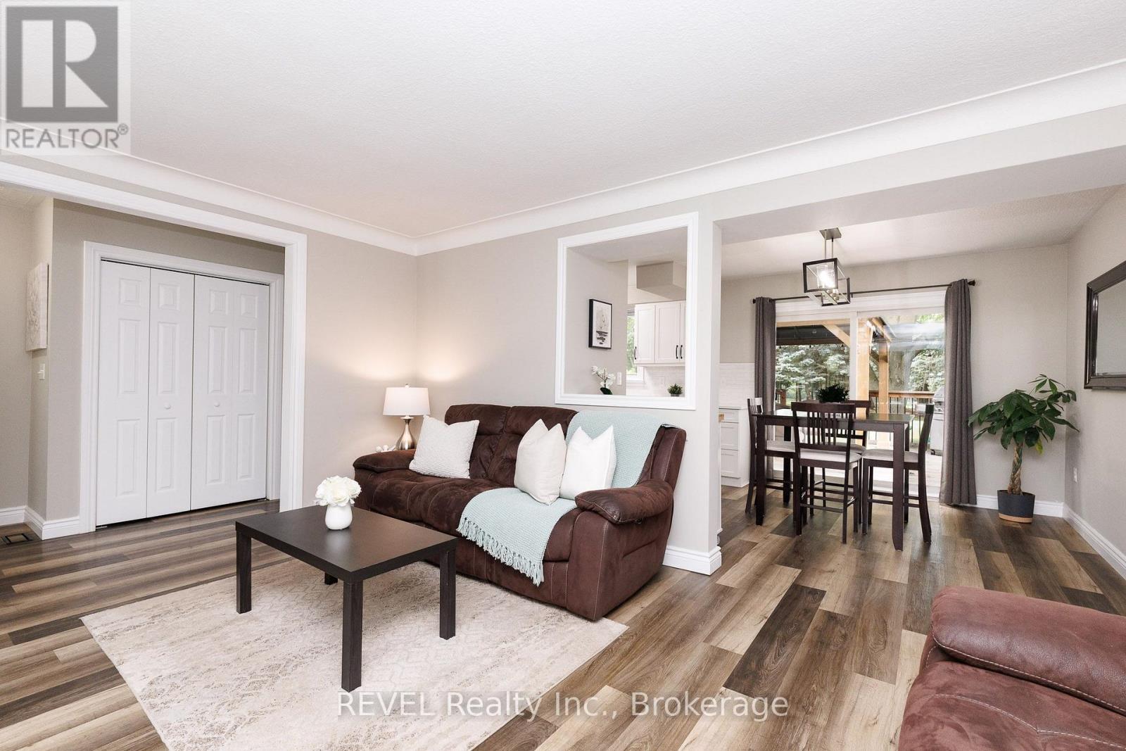 853 SOUTH PELHAM ROAD - 11