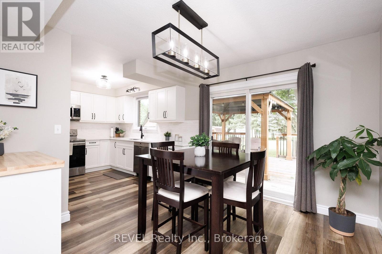 853 SOUTH PELHAM ROAD - 12