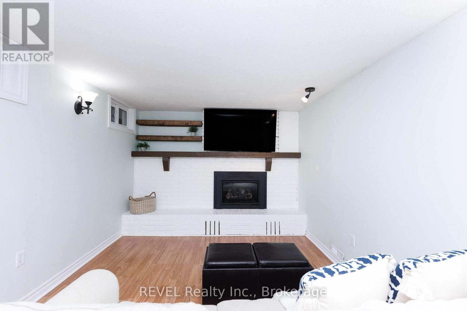 853 SOUTH PELHAM ROAD - 32