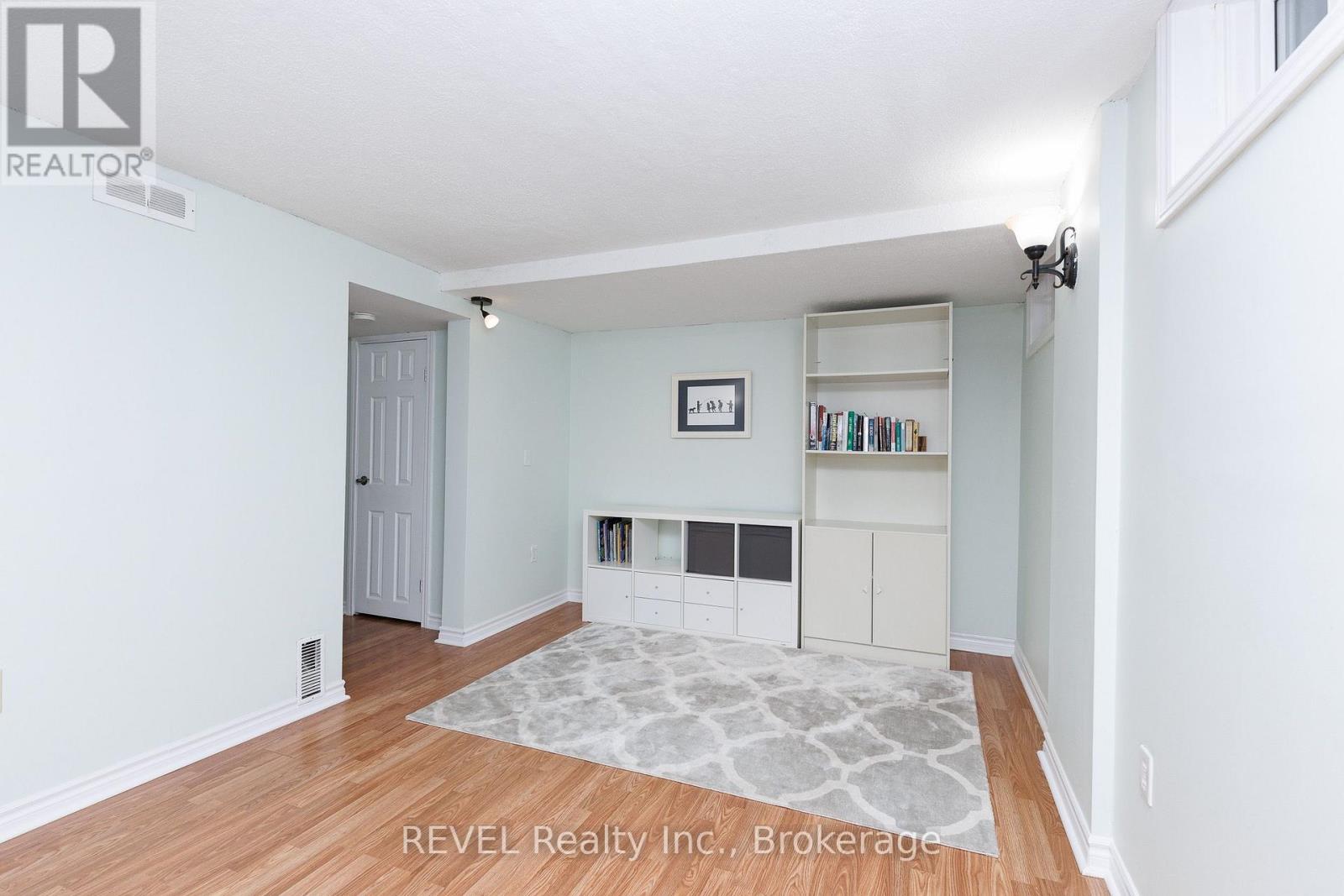 853 SOUTH PELHAM ROAD - 34