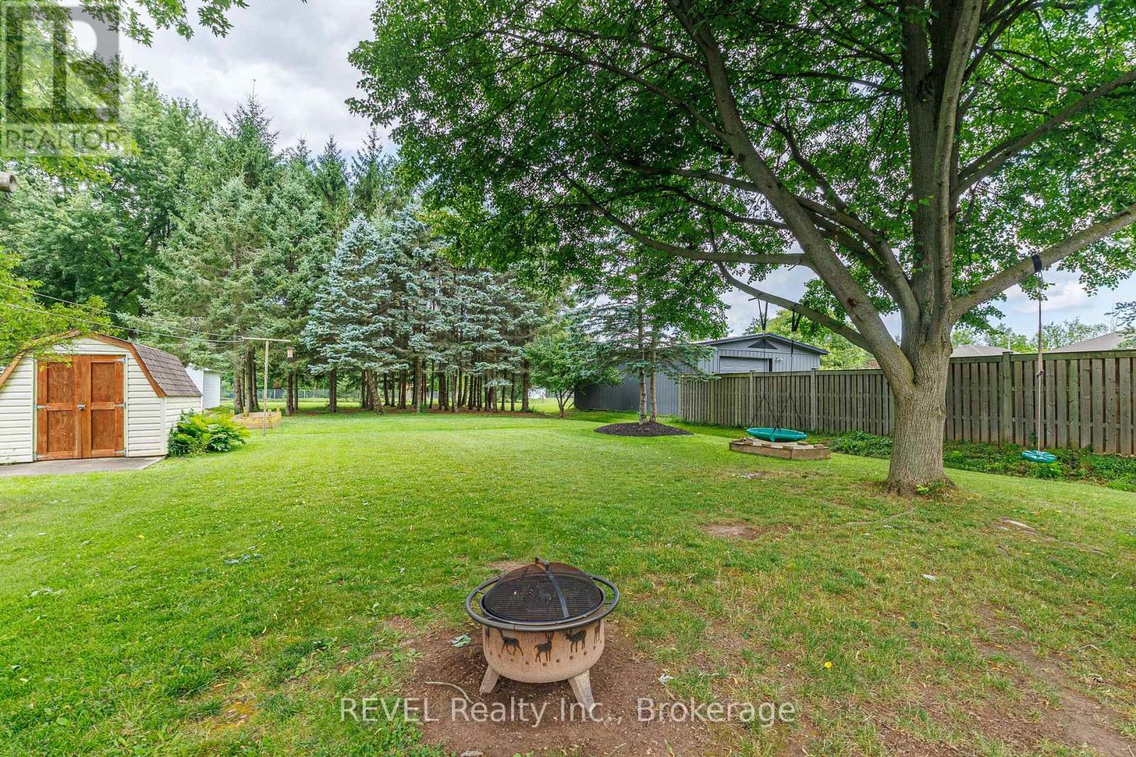853 SOUTH PELHAM ROAD - 36