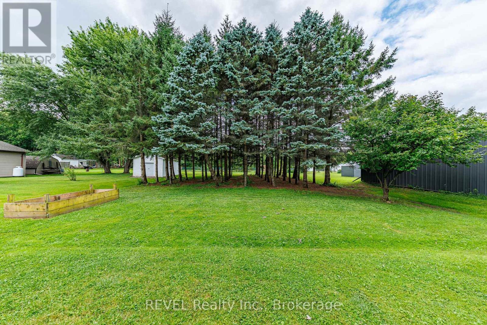 853 SOUTH PELHAM ROAD - 44
