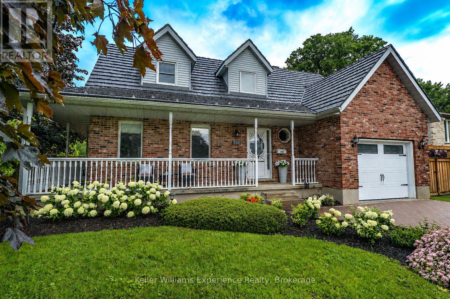 300 4TH AVENUE W - Image 38
