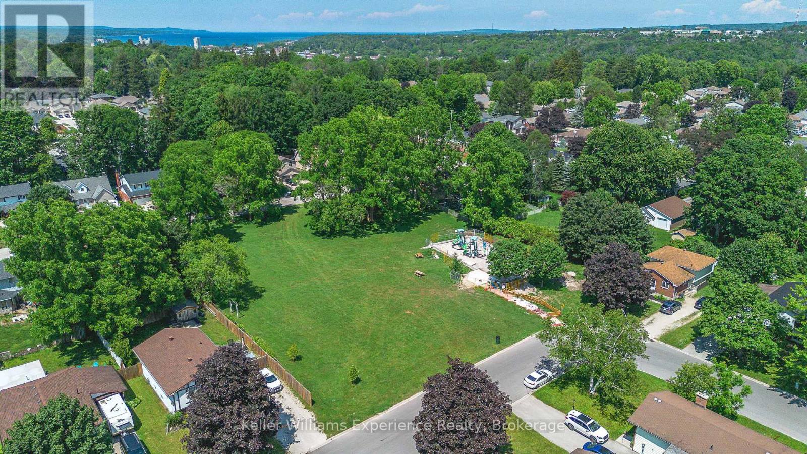 300 4TH AVENUE W - 50