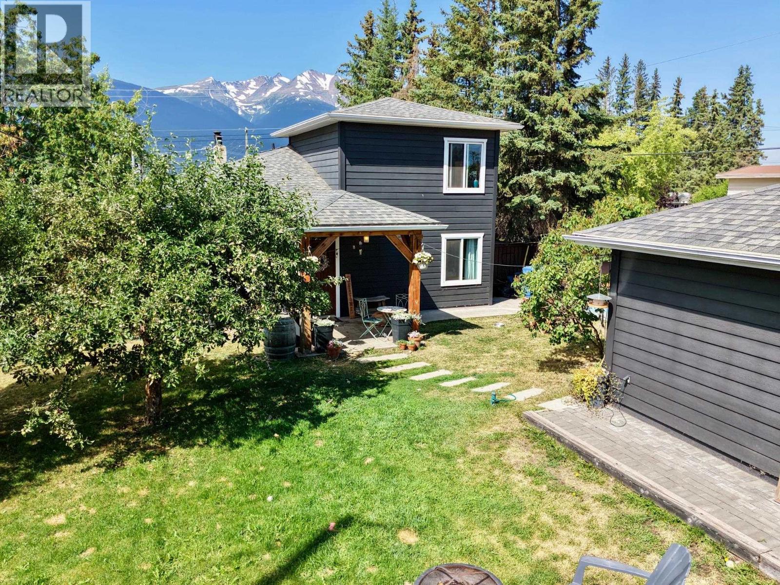 3888 11TH AVENUE - 33