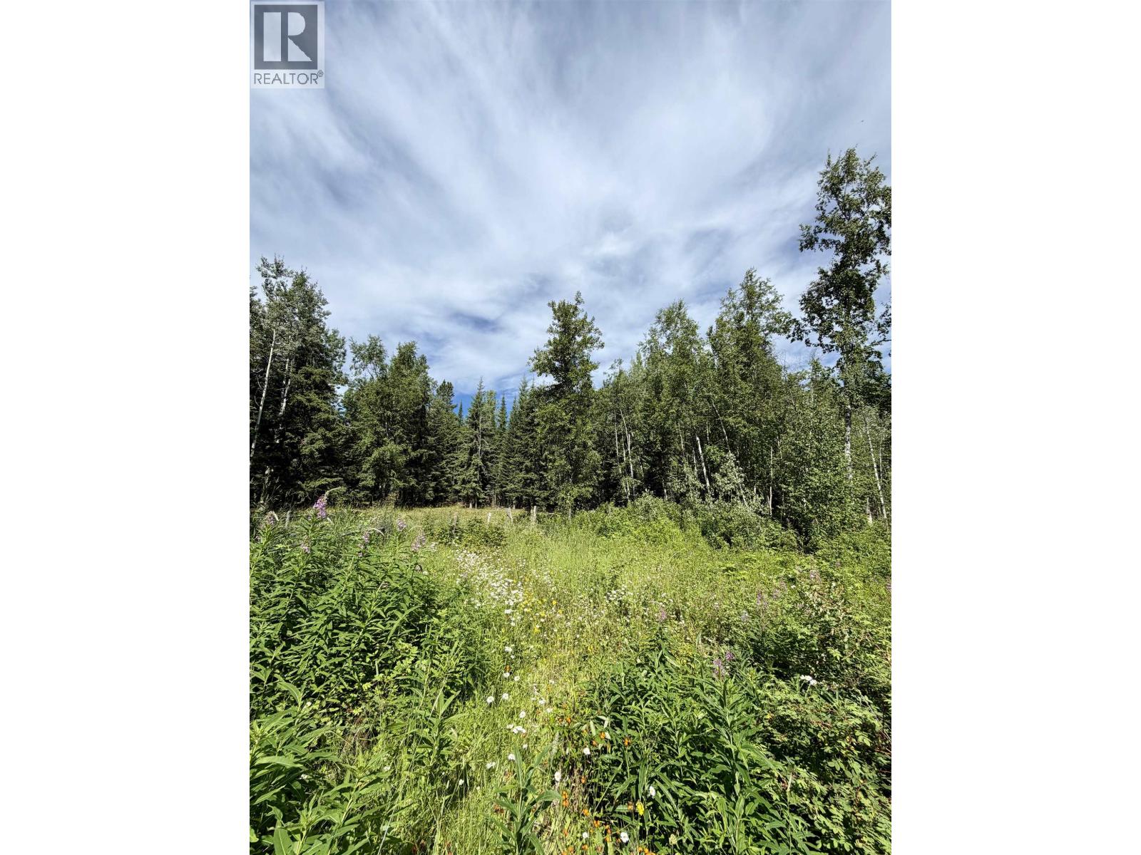 Photo 9 of 10 — 25140 ISLE PIERRE-REID LAKE ROAD · Prince George, BC