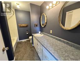300 Martel Rd, Chapleau, ON P0M1K0 Photo 13