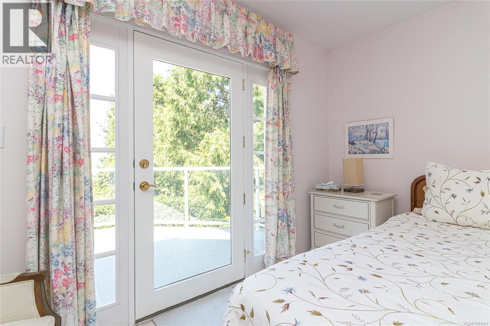 11418 Sycamore Pl - 44