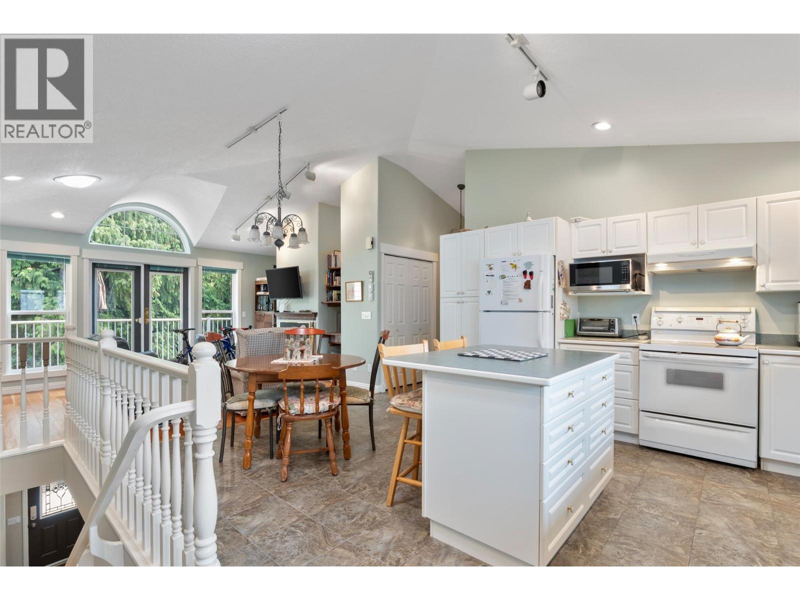 #16 6172 Squilax-Anglemont Road - 20