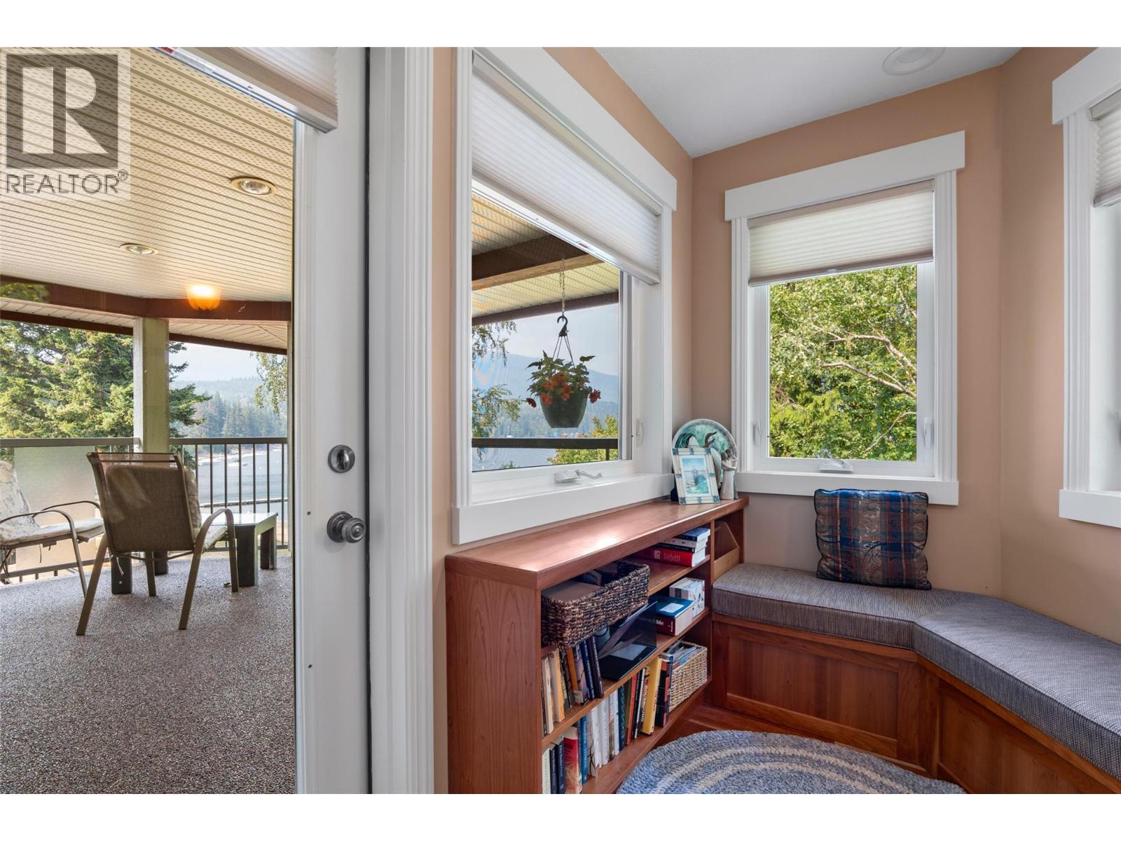 #16 6172 Squilax-Anglemont Road - 27