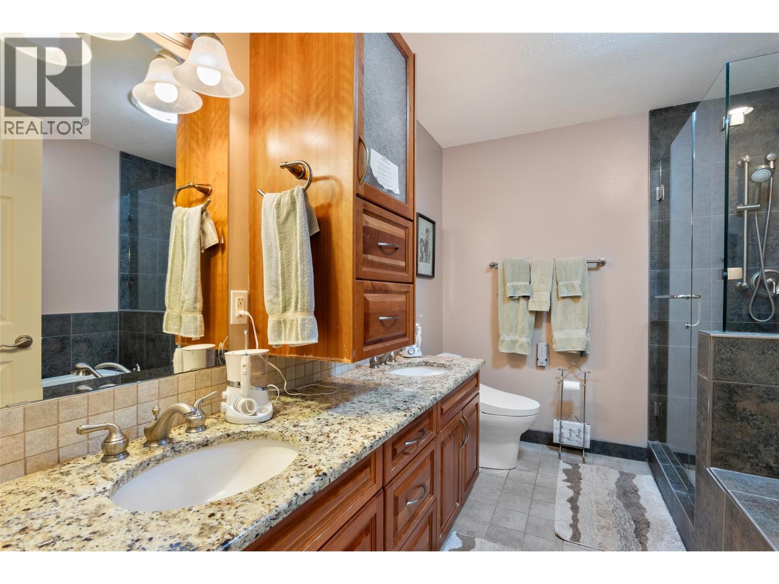 #16 6172 Squilax-Anglemont Road - 30