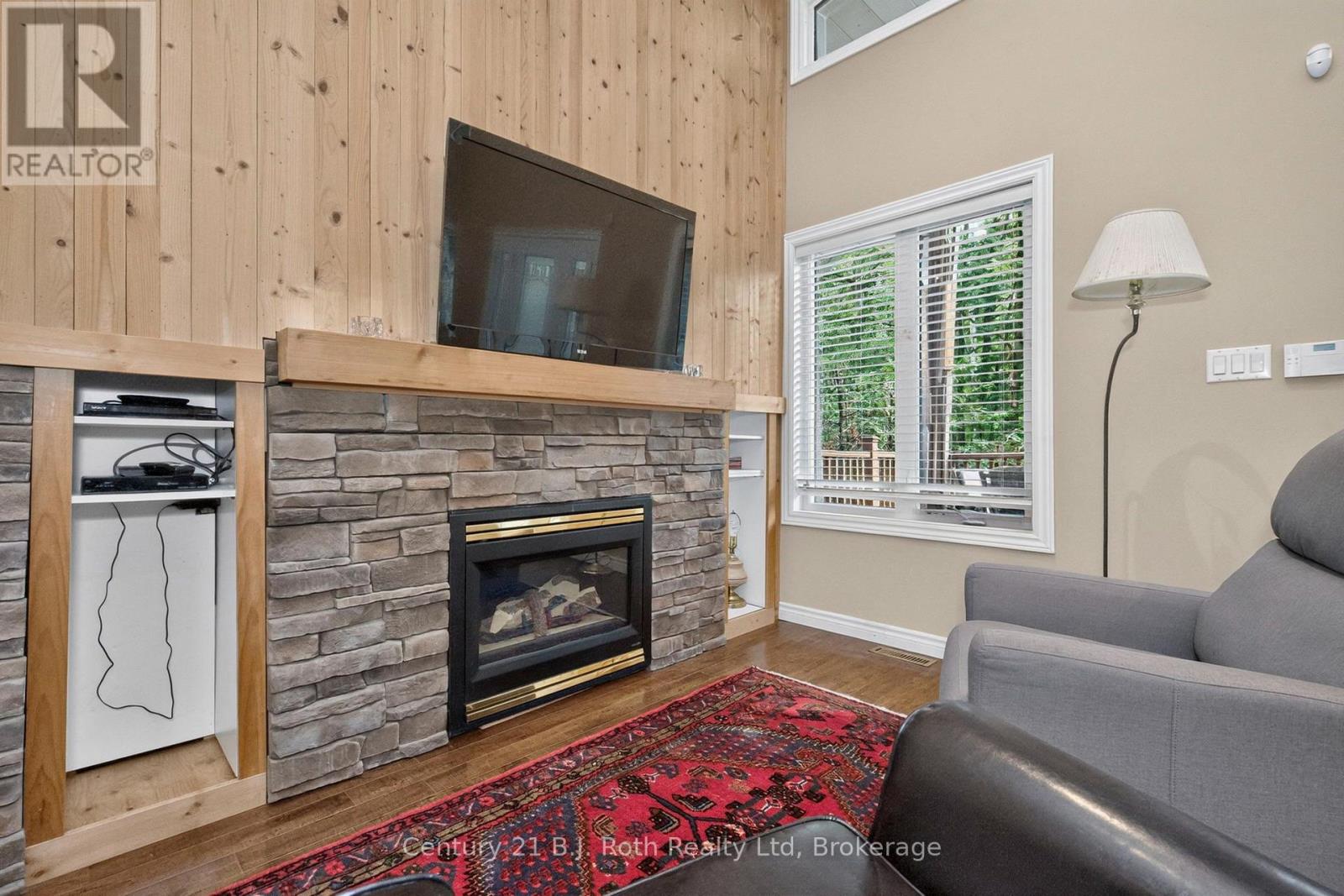 11 RUE KAROLA ROAD - 20