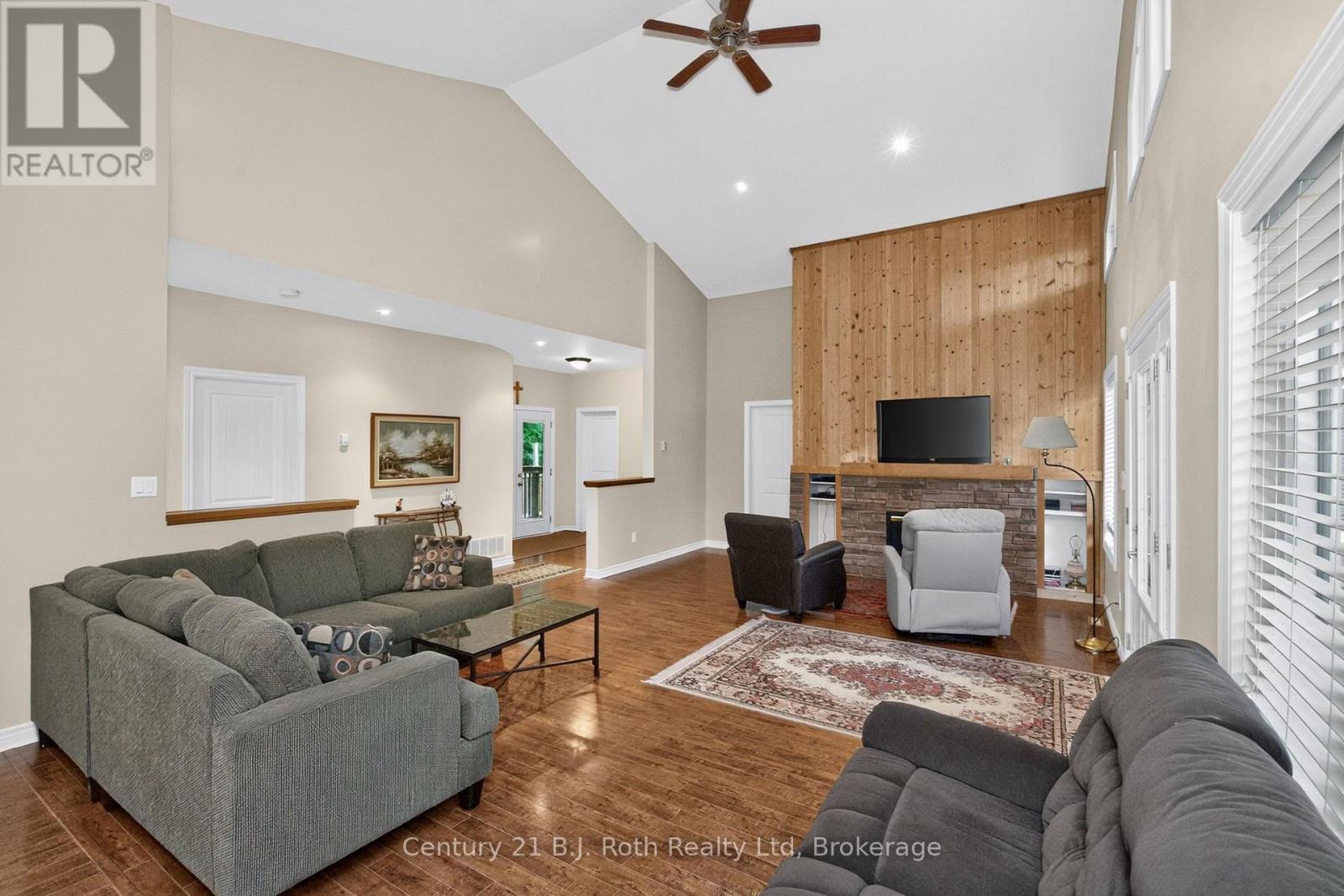 11 RUE KAROLA ROAD - 21