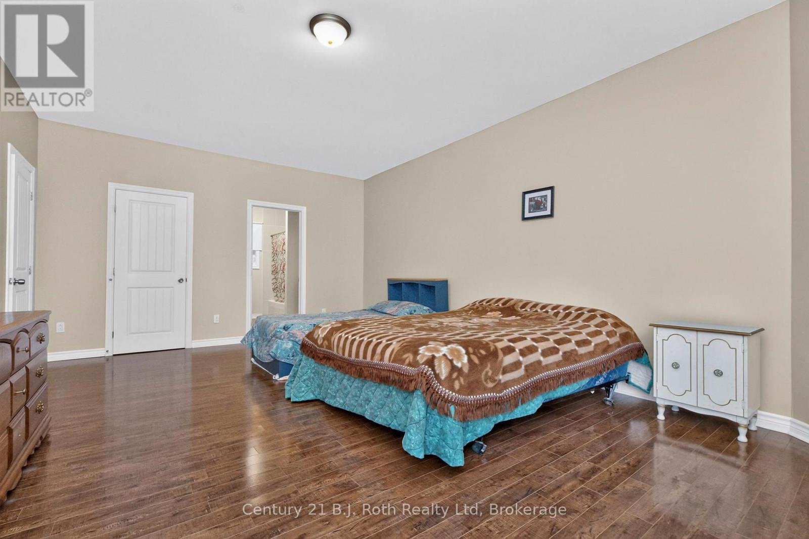 11 RUE KAROLA ROAD - 24