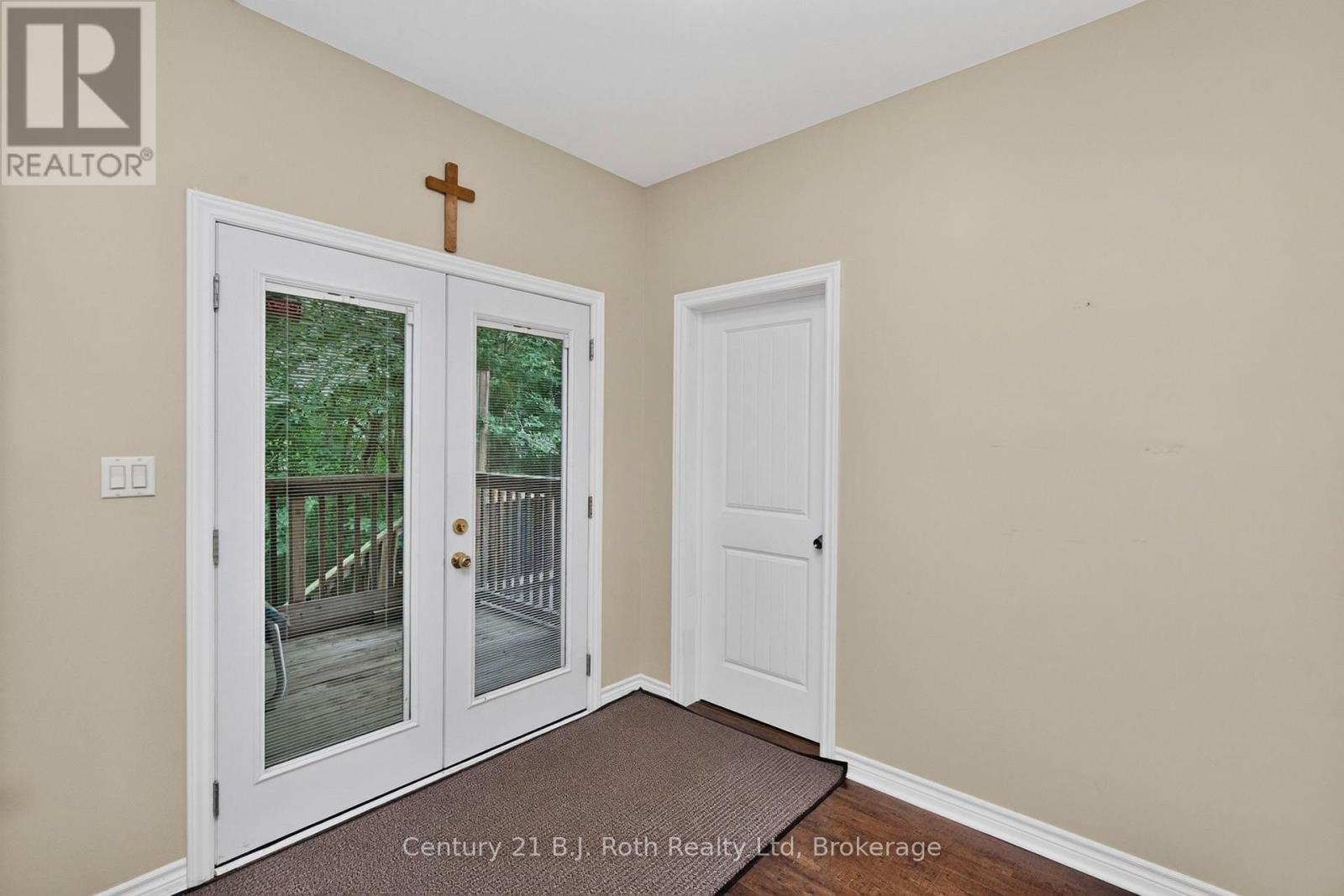 11 RUE KAROLA ROAD - 32