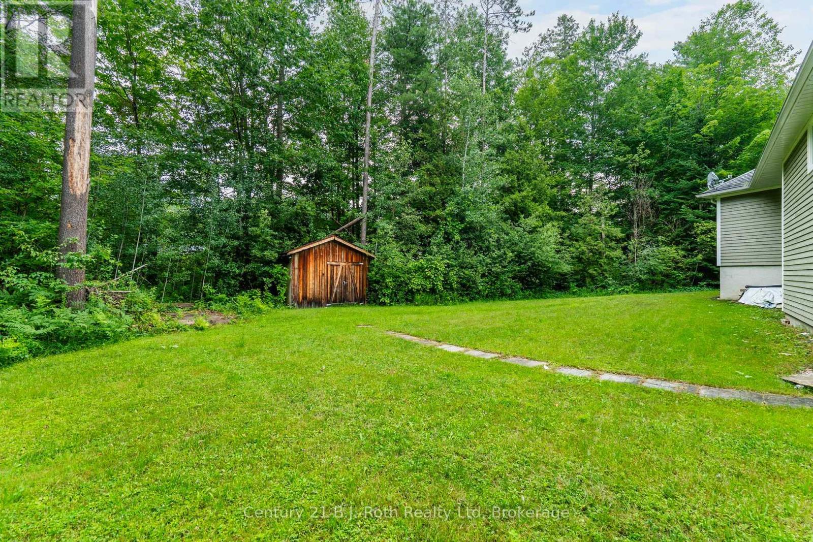 11 RUE KAROLA ROAD - 40