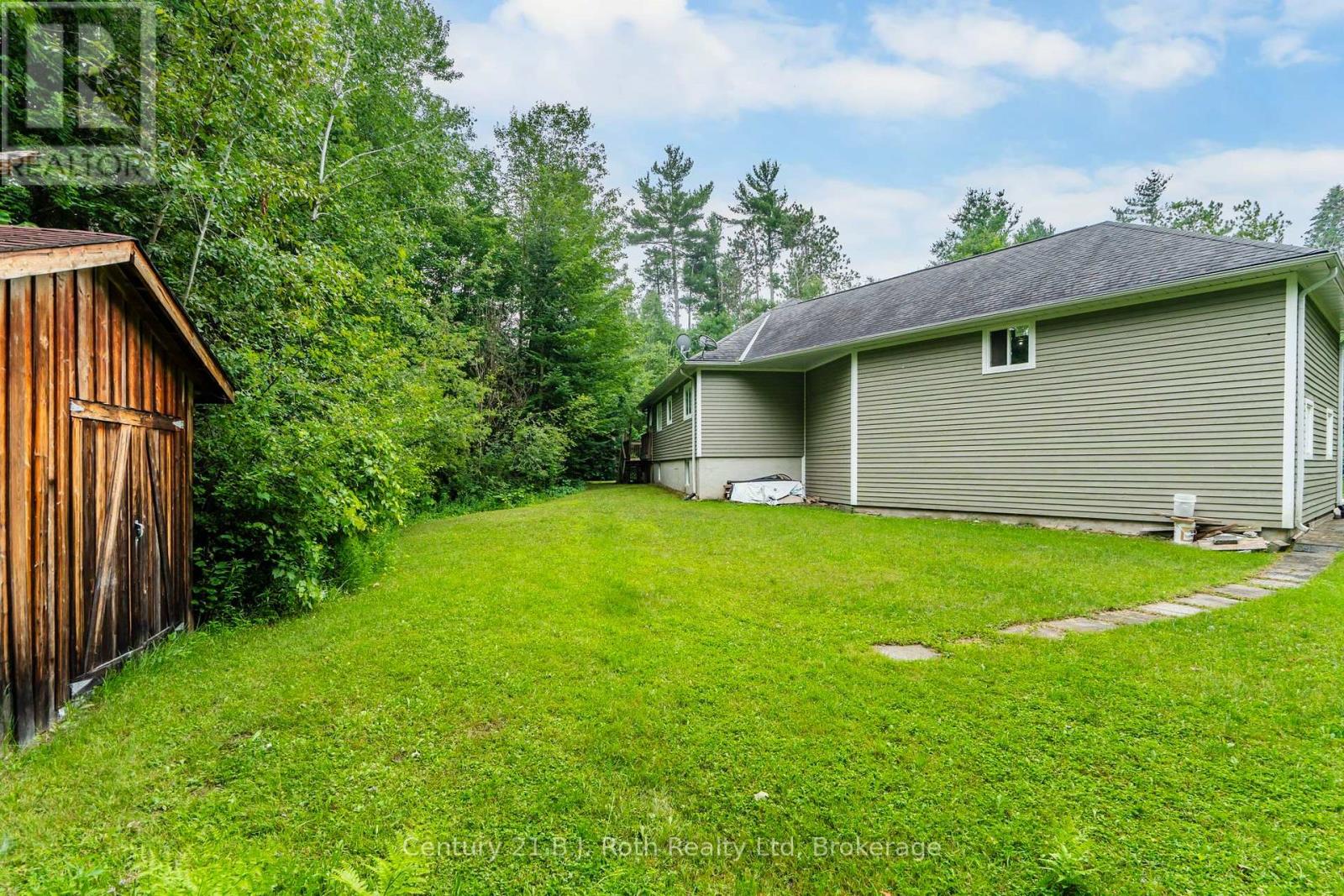 11 RUE KAROLA ROAD - 41
