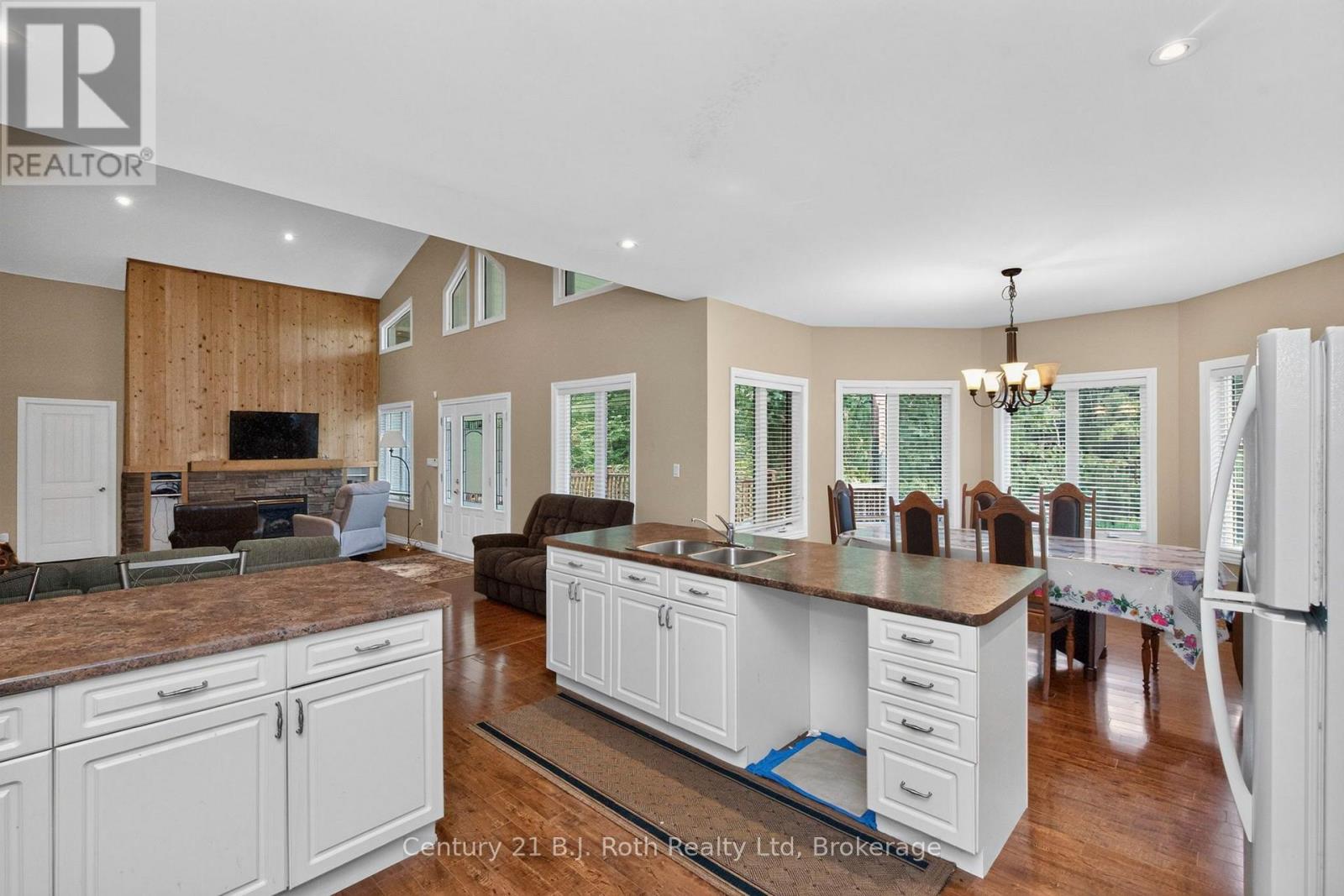 11 RUE KAROLA ROAD - 9