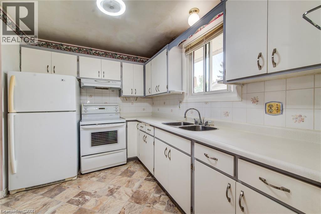 602 HIGHPOINT Avenue - 11