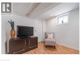 28 Spring Street W Unit# Lower Level, Waterloo, ON N2L2Z8 Photo 11