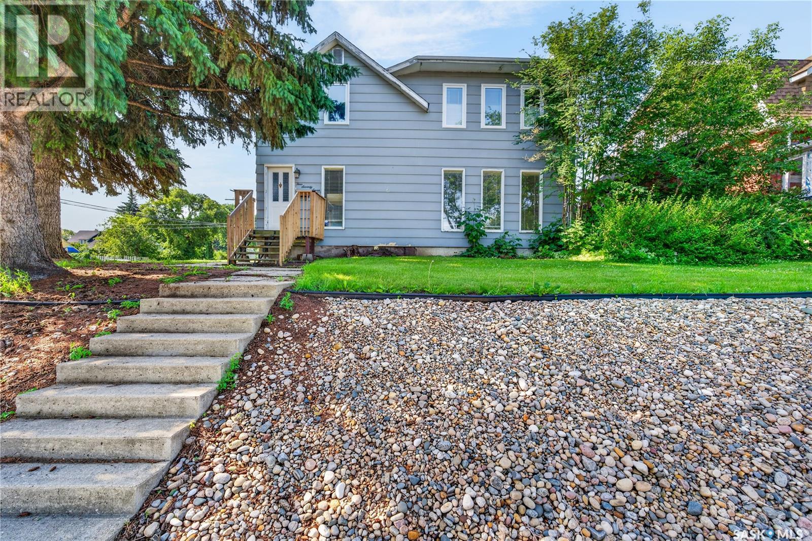 477 22nd STREET E - 2
