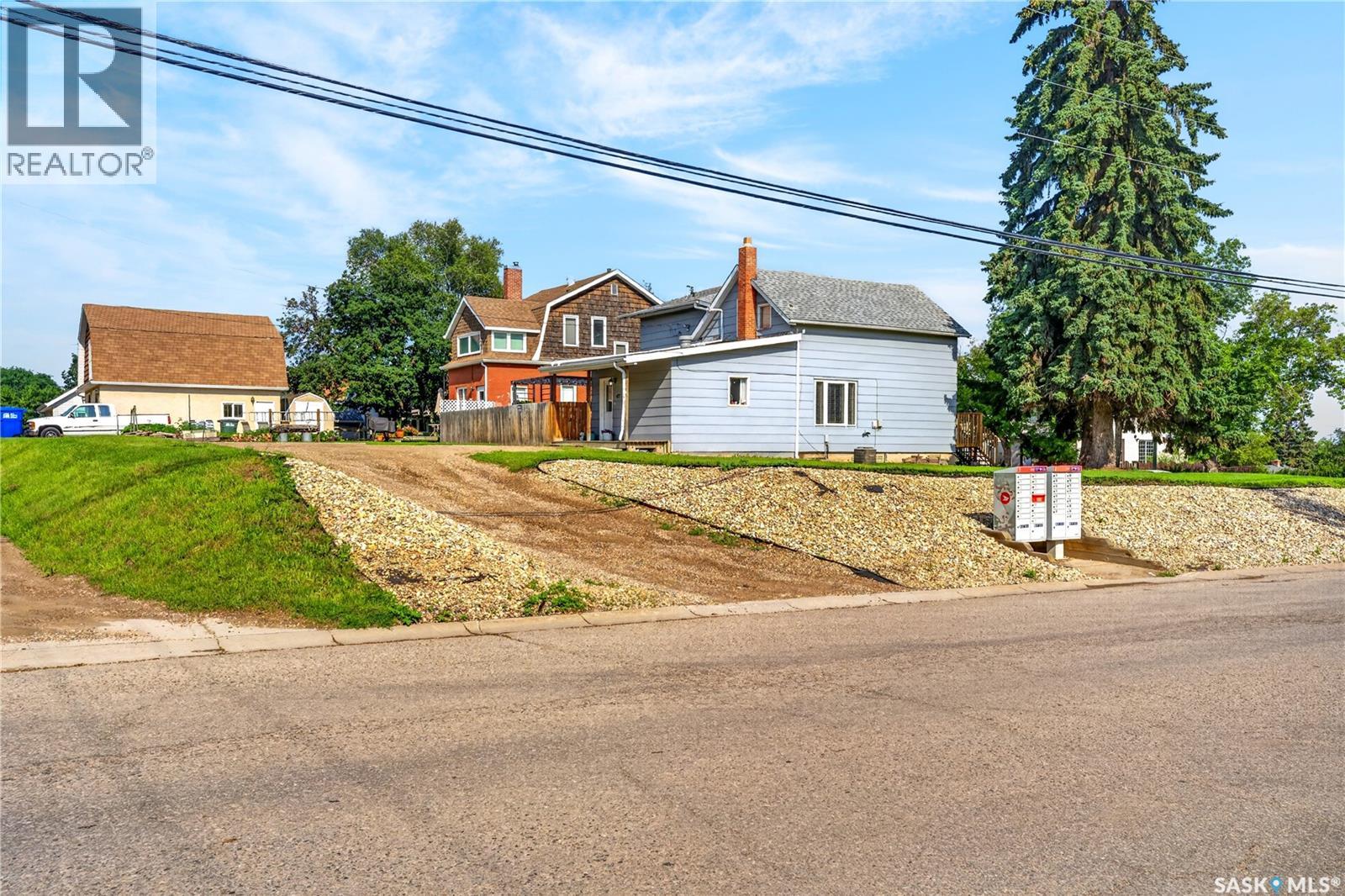 477 22nd STREET E - 3