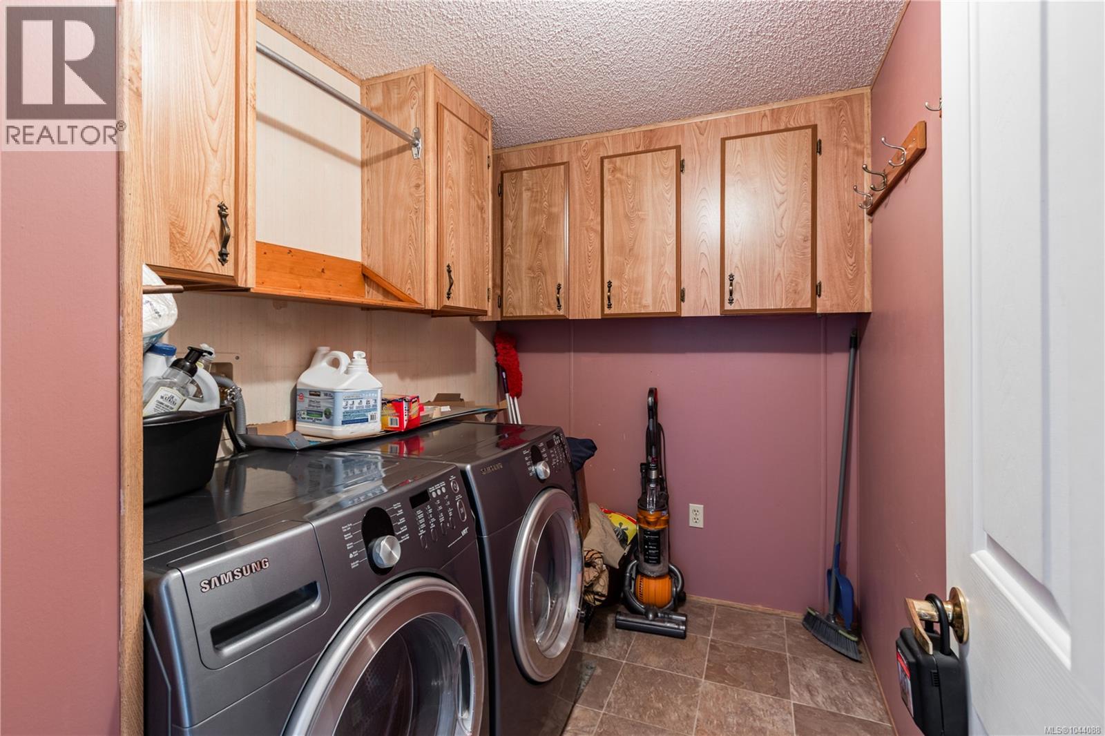 #39 2301 Arbot Rd - 17