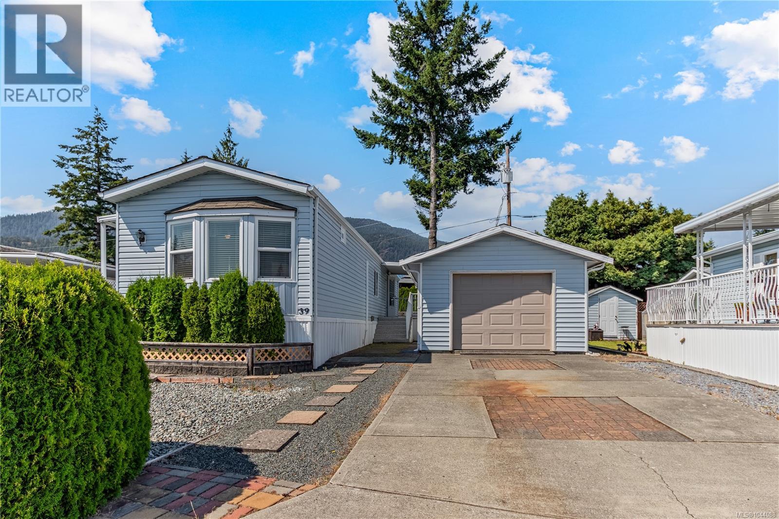 #39 2301 Arbot Rd - 25