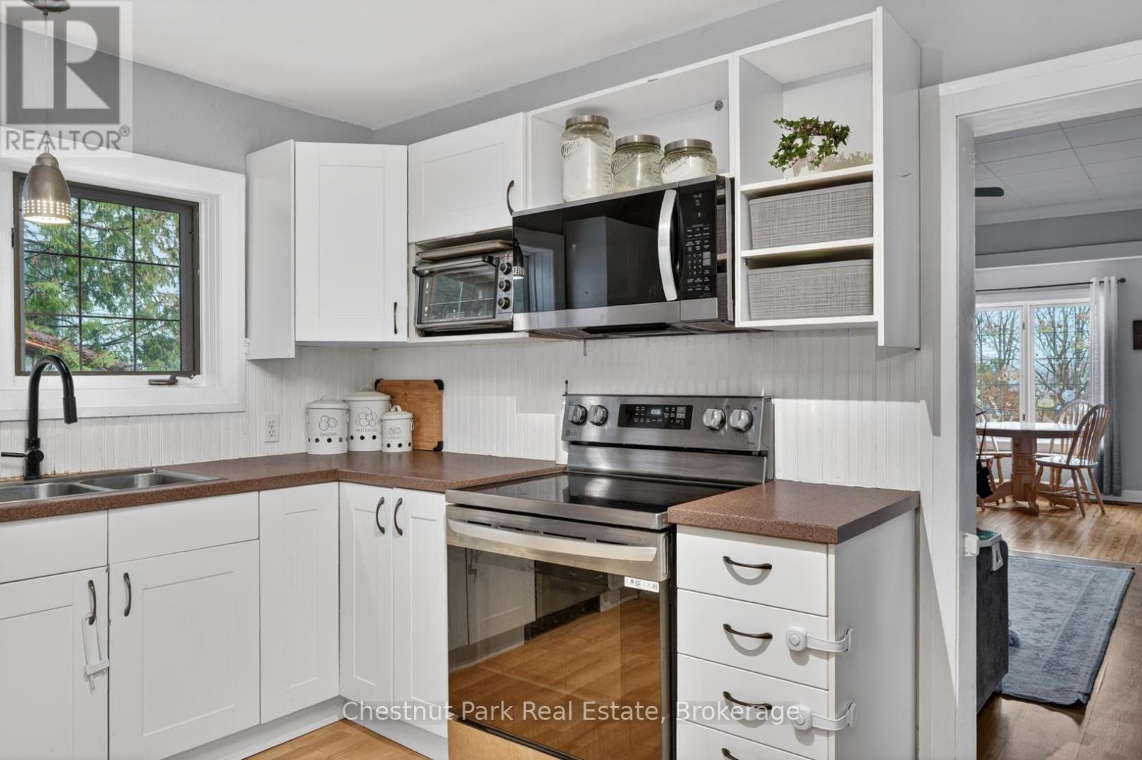 3 CORA STREET E - 6
