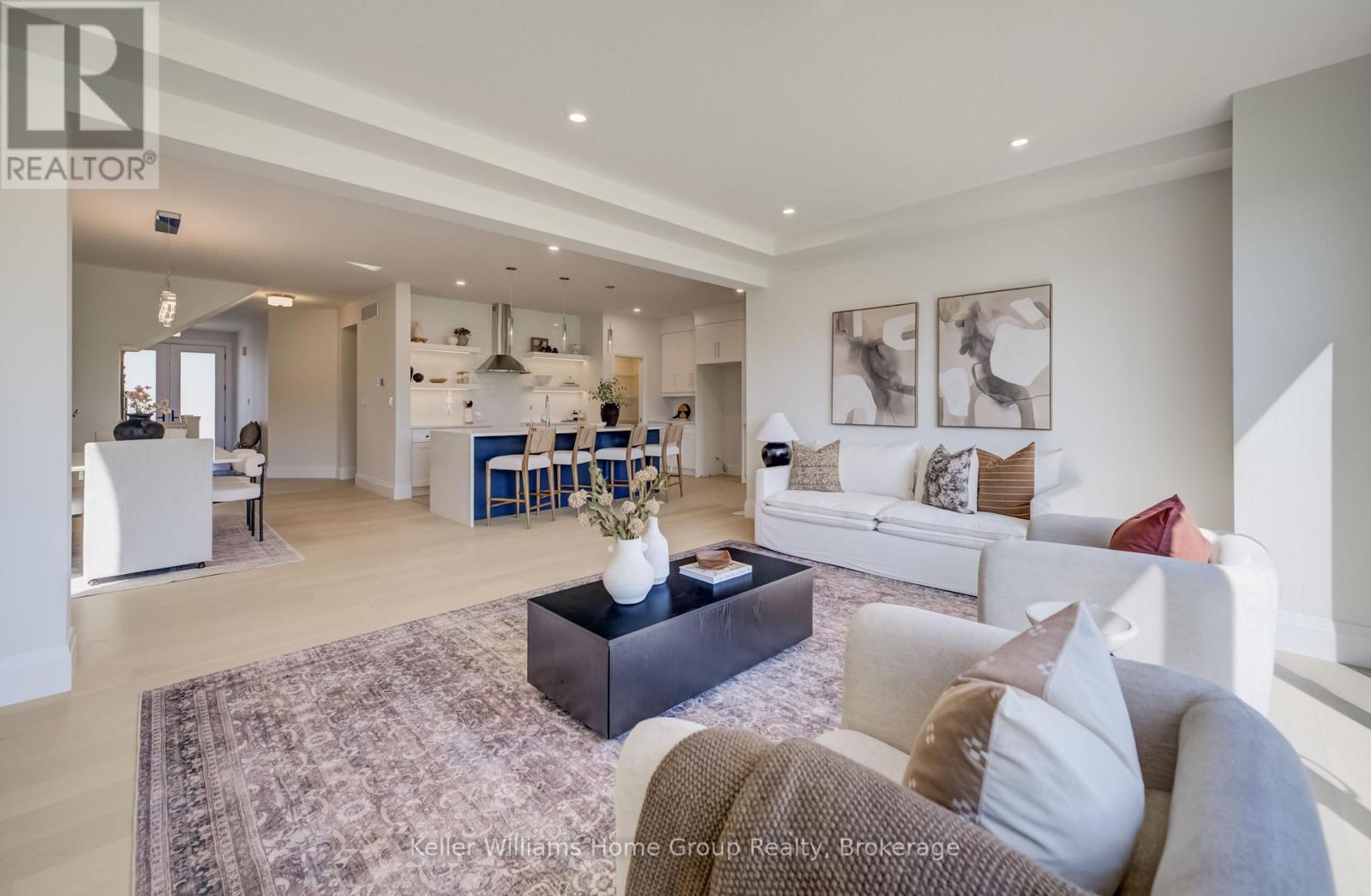 31 NICHOLAS WAY - 10