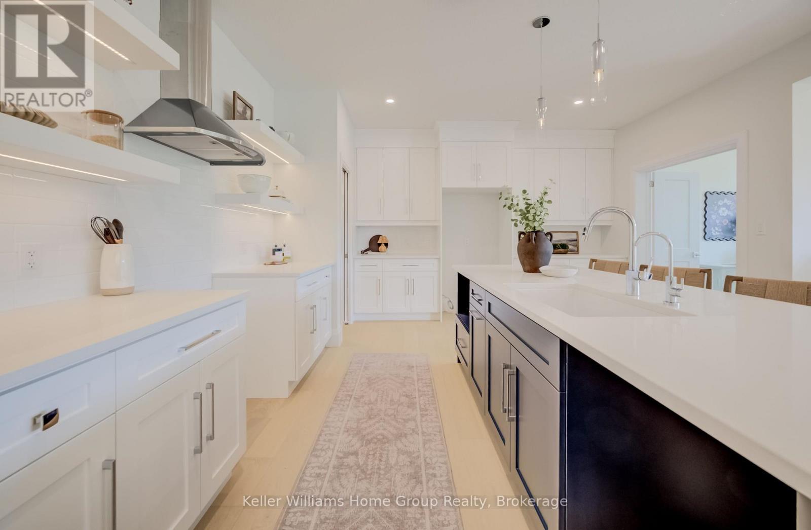31 NICHOLAS WAY - 12