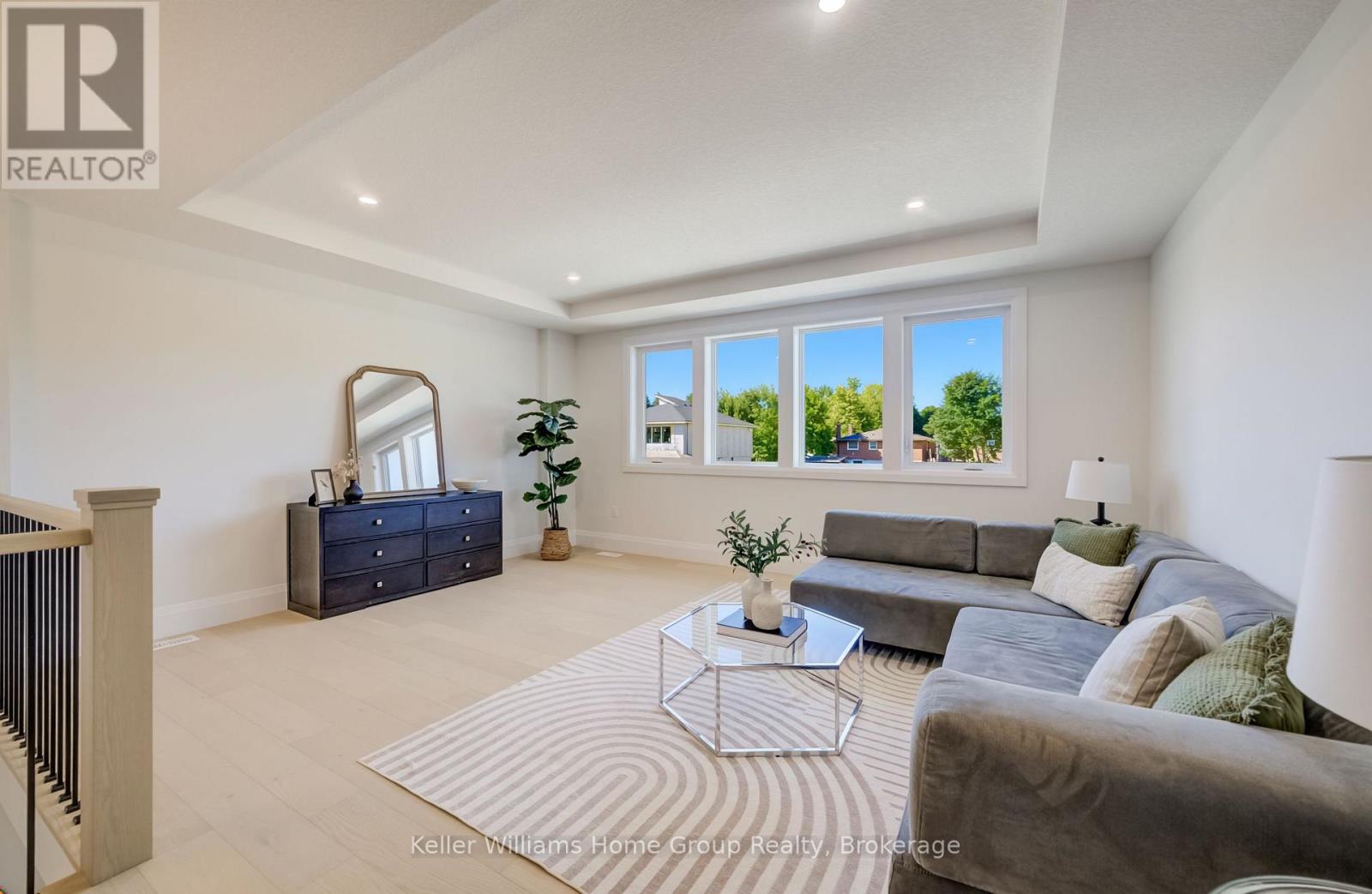 31 NICHOLAS WAY - 21