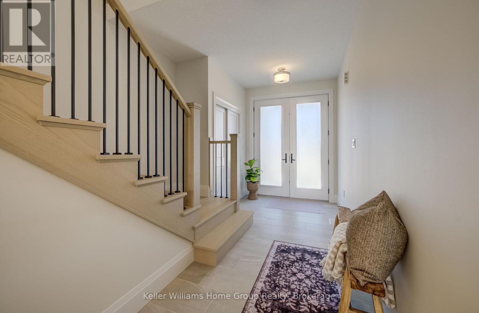 31 NICHOLAS WAY - 3