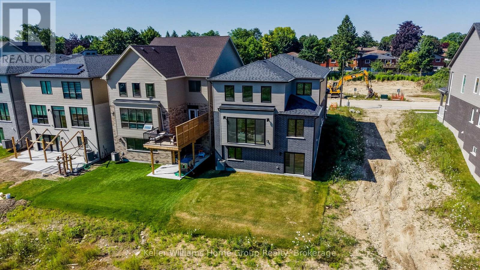 31 NICHOLAS WAY - 42