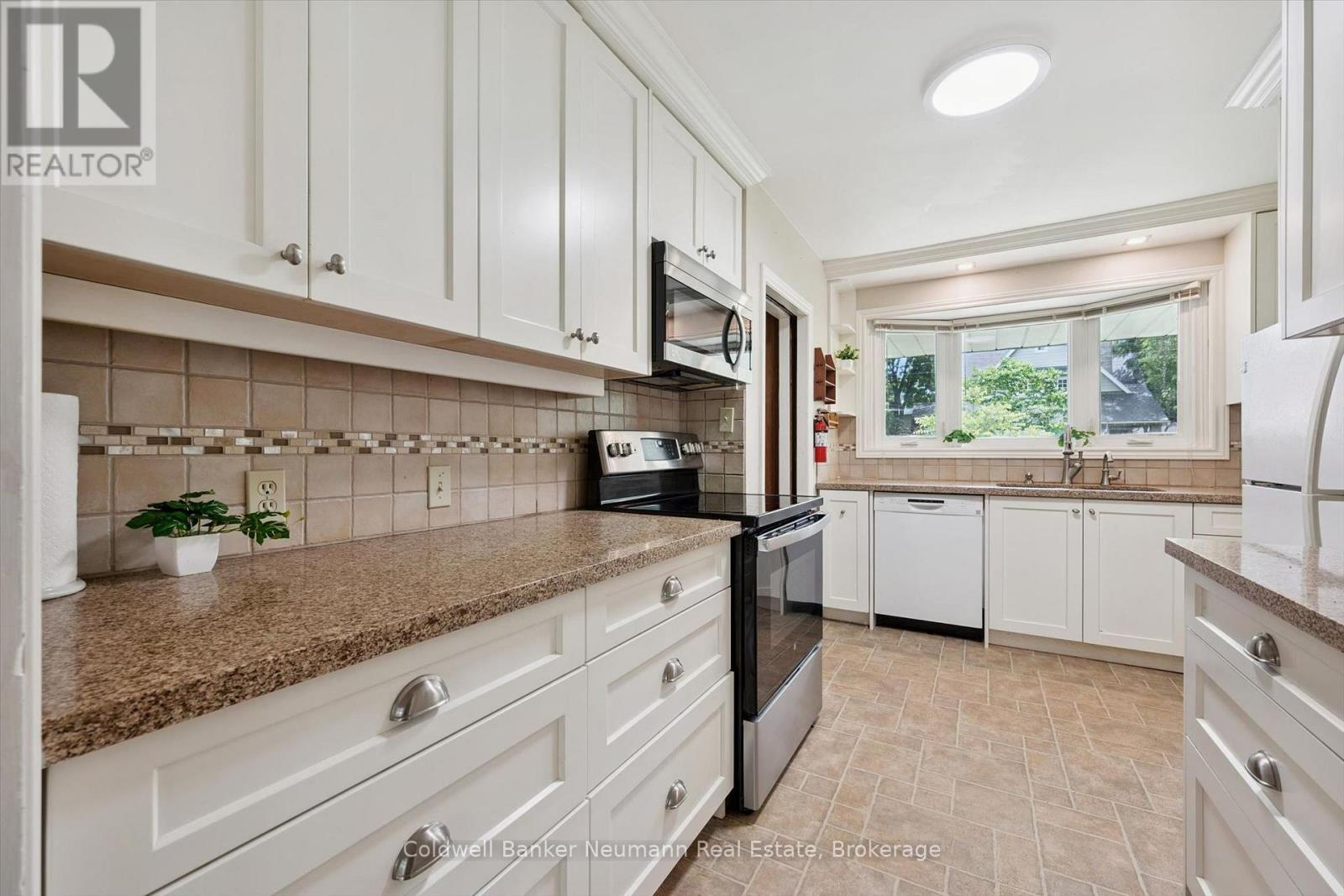 45 DEAN AVENUE - 12