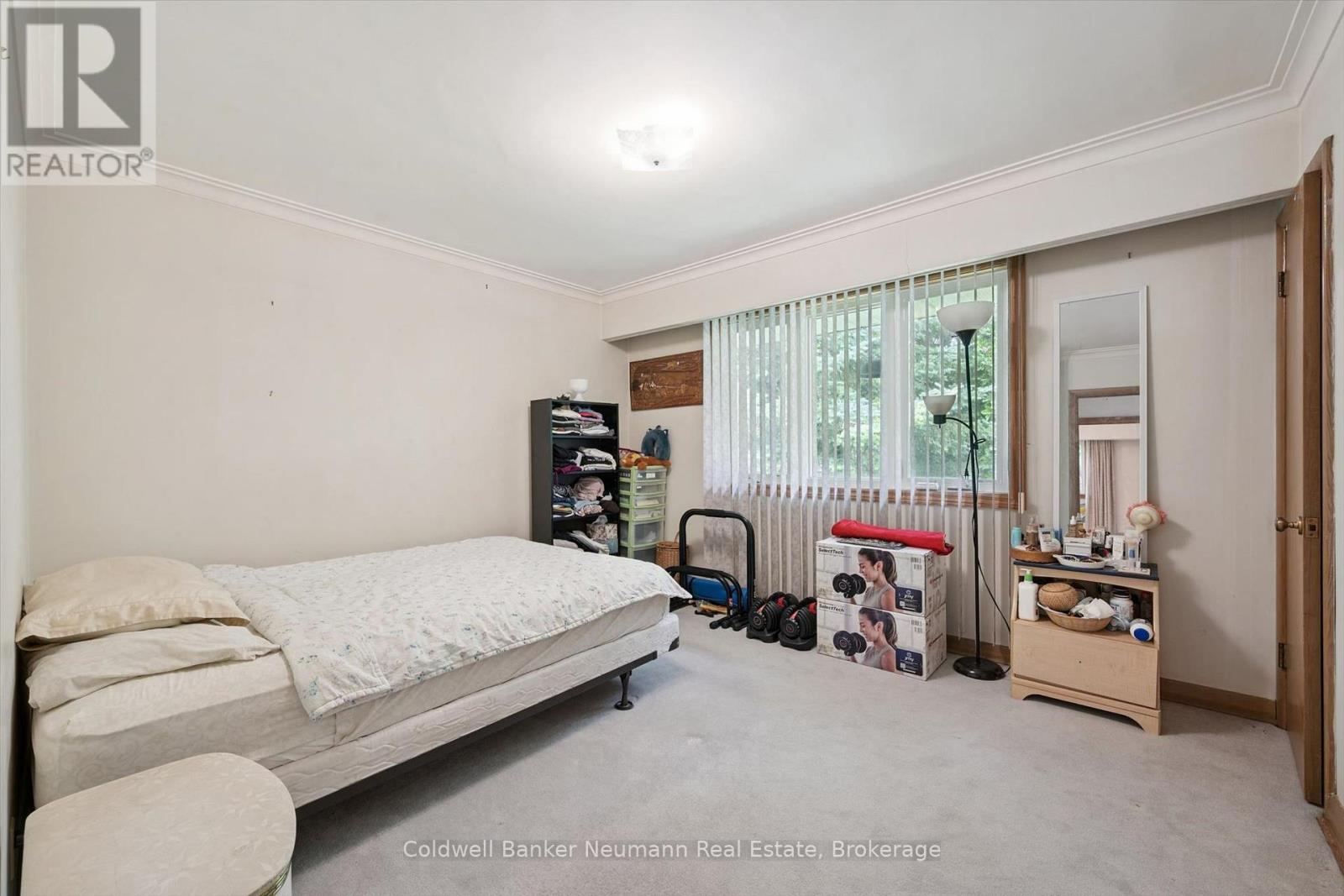 45 DEAN AVENUE - 18