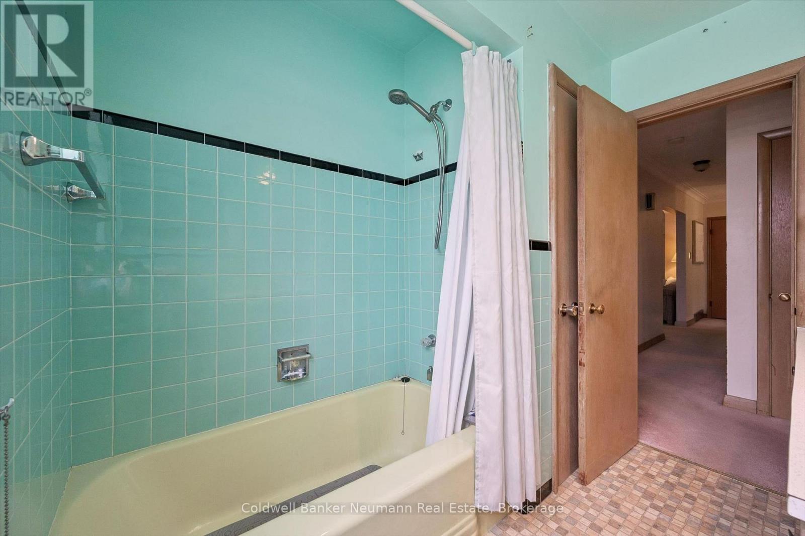 45 DEAN AVENUE - 20