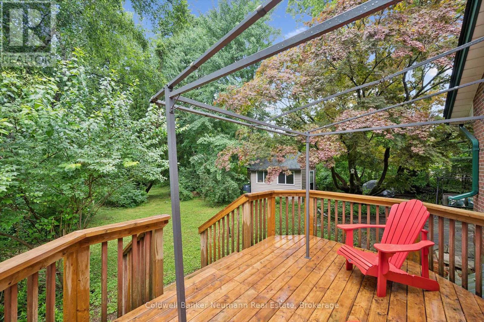 45 DEAN AVENUE - 28