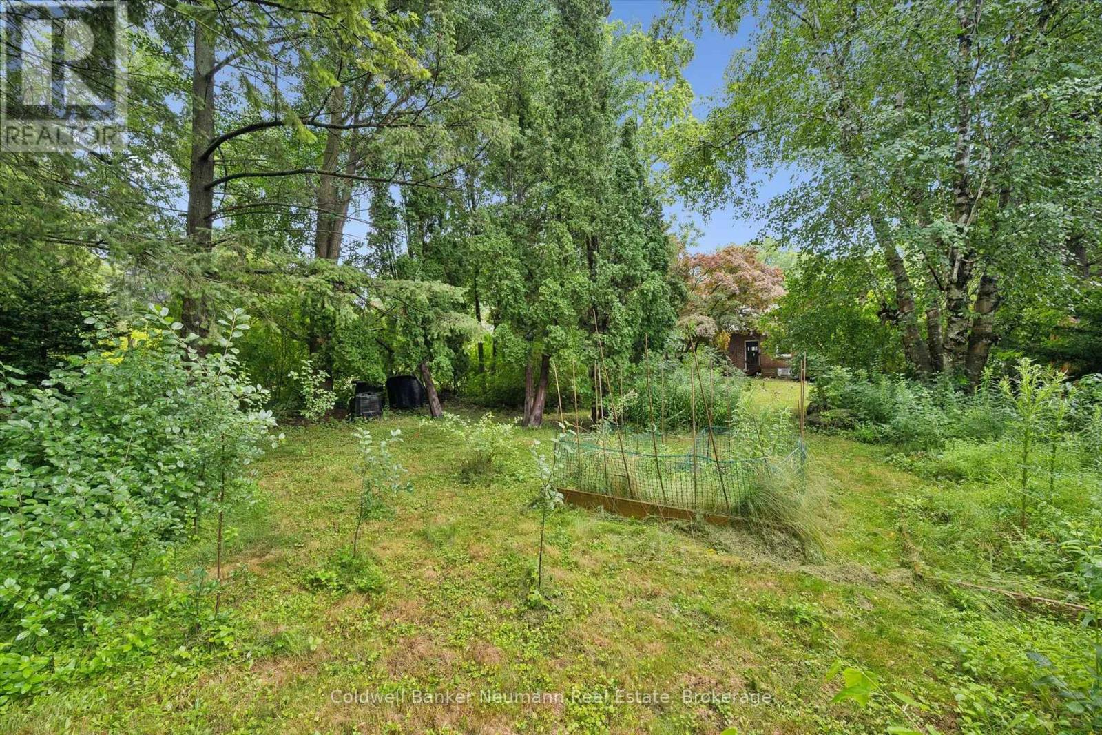 45 DEAN AVENUE - 32