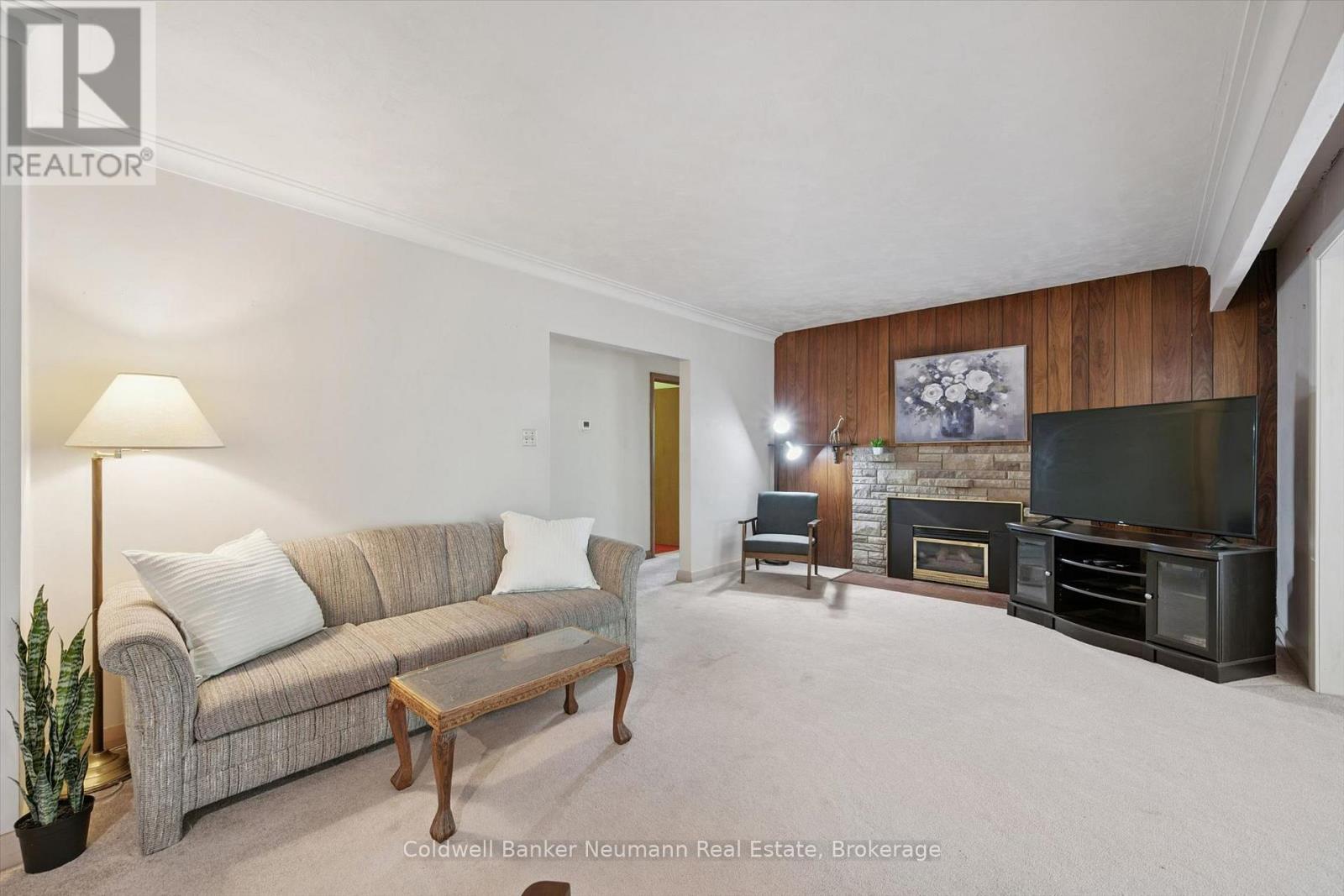 45 DEAN AVENUE - 5